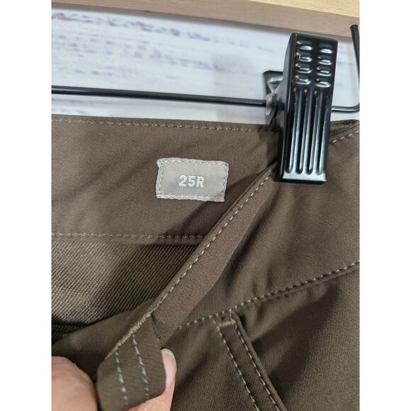 Ariat women's Rebar Durastretch Dritek Softshell Straight pant size 29 - Picture 4 of 8